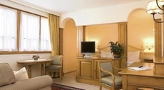 Alpen Suite Hotel