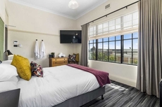 Hotel Queanbeyan Canberra