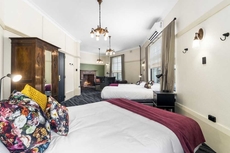 Hotel Queanbeyan Canberra