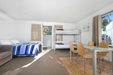 Huskisson Holiday Motel Cabins