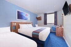 Travelodge Sunbury M3