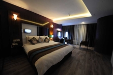 Yucel Hotel