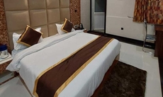 Fabhotel Prime Shaily Royal