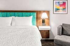 Hampton Inn & Suites Portland Tigard