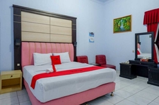 RedDoorz Plus Syariah near Stasiun Pekalongan 2