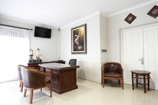 RedDoorz Plus near Adisucipto Airport 2