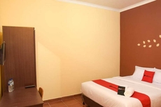 RedDoorz near Terminal A Adisucipto Airport