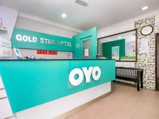 OYO 850 Gold Star Hotel