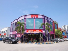 OYO 880 Hotel Purple Town