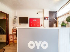 OYO Devine Beach Hotel, Westcliff Southend-On-Sea