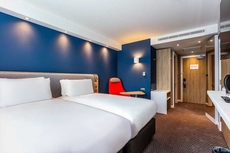 Holiday Inn Express Marne La Vallee Val D Europe, an IHG Hotel