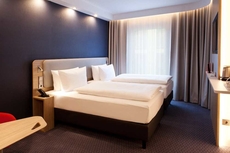 Holiday Inn Express Munich Olching, an IHG Hotel