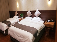 GreenTree Eastern Rizhao High Speed Railway Station Hotel