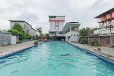 Urbanview Hotel Onyx Ketapang