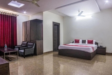 OYO Flagship 29136 Hotel Shivalaya