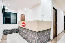 Super OYO Flagship Hotel White Villa