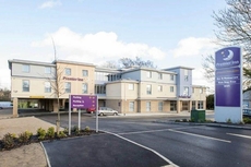 Premier Inn Witney