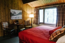 Glacier Bay Lodge