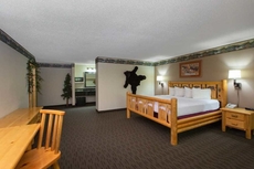 Cobblestone Hotels & Suites - Ladysmith