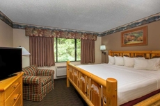 Cobblestone Hotels & Suites - Ladysmith