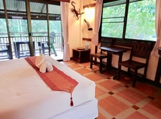 Khao Sok River Lodge Hotel