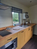 Glamping Hut - Riverview 5