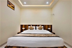 Hotel Ravi Residency