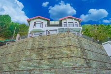 Kia Kasauli Chalet 3 BHK by Dumnu Homes