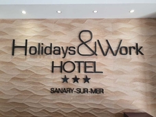 Hotel Holidays & Work