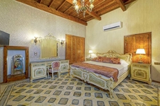 LEREVE BUTIK OTEL