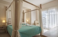 Alonissos Beach Bungalows & Suites Hotel