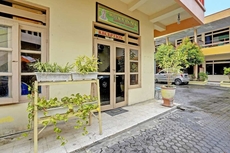 OYO 2708 Hotel Kemuning Syariah