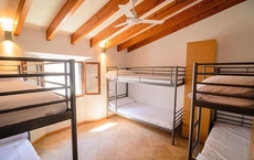 Embat alberg juvenil - Hostel