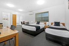 Browns Plains Motor Inn