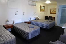 Charleville Waltzing Matilda Motor Inn