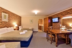 Hume Country Motor Inn