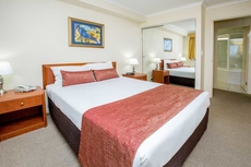 Springwood Tower Apartment Hotel