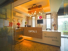 Capital O Vaccinated Staff - OYO 785 The Greenhive Hotel