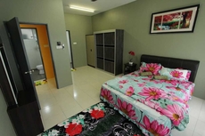 Homestay Casa Mewah at Hijauan Heights