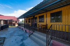 OYO 89873 Nurbayu Chalet