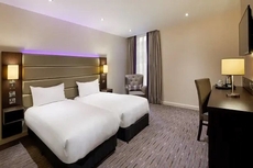 Premier Inn Huddersfield North