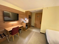 L Meridian Suites