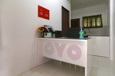 OYO 736 Jade Apartelle