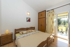 Apartments and Rooms Dragica