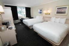 Ramada by Wyndham North Bergen