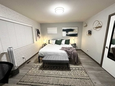 Central Tacoma Homestay -private room-