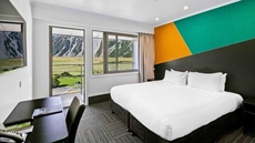 Mt Cook Lodge & Motels