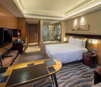 Doubletree By Hilton Yantai Golden Coast Hotel & Suites