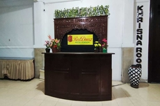 Capital O 93653 Kinasih Hotel