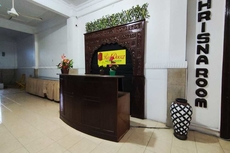 Capital O 93653 Kinasih Hotel